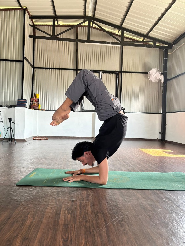 Vikas Bisht - Ashtanga & Vinyasa Yoga Teacher